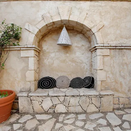 Sira Stonehouse L Dom wakacyjny Volímai